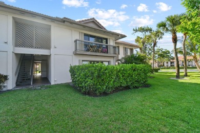 THE LOWEST PRICED GROUND FLOOR UNIT IN DUNBAR WOODS! UPDATED AND on PGA National Golf Club in Florida - for sale on GolfHomes.com, golf home, golf lot