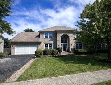 STUNNING HOME!!! YOU ARE GOING TO FALL IN LOVE WITH THIS on Wedgewood Golf Course in Illinois - for sale on GolfHomes.com, golf home, golf lot