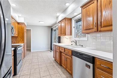 Welcome to 22 Dornoch Lane, a beautifully maintained home in the on Bella Vista Country Club - Scottsdale in Arkansas - for sale on GolfHomes.com, golf home, golf lot