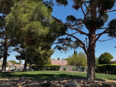 Great 1 story in gated community next to Los Prados Golf Course on Los Prados Golf Course in Nevada - for sale on GolfHomes.com, golf home, golf lot