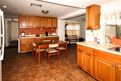 Great find! This 2br, 1.5 bath, (1 car garage) home located in on Beacon Woods Golf Club in Florida - for sale on GolfHomes.com, golf home, golf lot