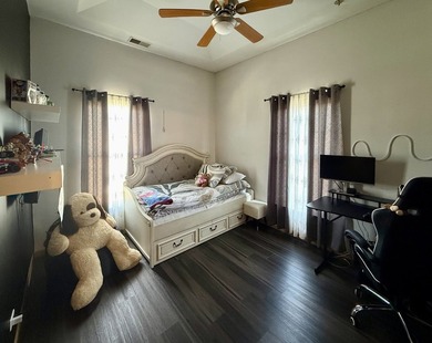 Largest River Bend end-unit townhome with 3 levels of living on River Bend Golf Club in Illinois - for sale on GolfHomes.com, golf home, golf lot