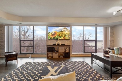Amazing Top Floor End Unit 3 bed / 2.5 bath Condo boasting over on Seasons Ridge At Four Seasons in Missouri - for sale on GolfHomes.com, golf home, golf lot