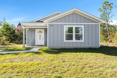 This is a bank approved Pre-Foreclosures Short Sale.  Seller on Sunny Hills Golf and Country Club in Florida - for sale on GolfHomes.com, golf home, golf lot