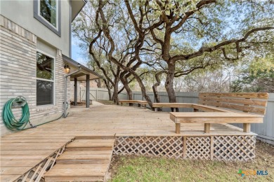 This is the one you have been waiting for. Only a 1 mile golf on Landa Park Golf Course in Texas - for sale on GolfHomes.com, golf home, golf lot