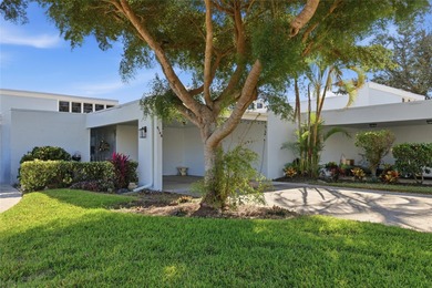 Welcome to this charming 2bed/2bath condominium in the heart of on IMG Academies Golf and Country Club in Florida - for sale on GolfHomes.com, golf home, golf lot