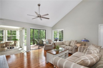 Welcome to 32 Par Harbor - Tranquil Golf Course Retreat in on Keowee Key Golf and Country Club in South Carolina - for sale on GolfHomes.com, golf home, golf lot