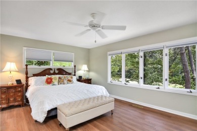 Welcome to 32 Par Harbor - Tranquil Golf Course Retreat in on Keowee Key Golf and Country Club in South Carolina - for sale on GolfHomes.com, golf home, golf lot