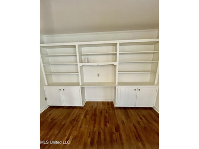 Welcome to this spacious 3-bedroom, 2-bath home offering 2,100 on Great Southern Golf Club in Mississippi - for sale on GolfHomes.com, golf home, golf lot