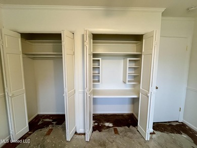 Welcome to this spacious 3-bedroom, 2-bath home offering 2,100 on Great Southern Golf Club in Mississippi - for sale on GolfHomes.com, golf home, golf lot