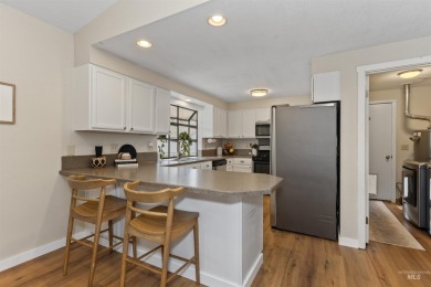 Welcome into this beautifully updated single level home in the on Indian Lakes Golf Course in Idaho - for sale on GolfHomes.com, golf home, golf lot