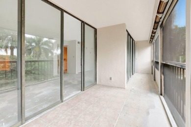Welcome to your new home in sunny Boca Raton! This awesome on The Country Club At Boca Raton in Florida - for sale on GolfHomes.com, golf home, golf lot