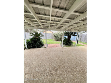 Welcome to this spacious 3-bedroom, 2-bath home offering 2,100 on Great Southern Golf Club in Mississippi - for sale on GolfHomes.com, golf home, golf lot