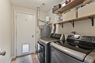 Welcome into this beautifully updated single level home in the on Indian Lakes Golf Course in Idaho - for sale on GolfHomes.com, golf home, golf lot