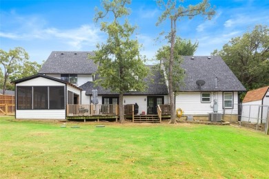 Escape to your  own Lake Texoma paradise today!   This home was on Tanglewood Resort in Texas - for sale on GolfHomes.com, golf home, golf lot