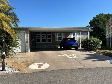 Lakefront  AT FOUR LAKES! 2001 Jacobsen  Lot 658 | $130,000 | 3 on Four Lakes Golf Club in Florida - for sale on GolfHomes.com, golf home, golf lot