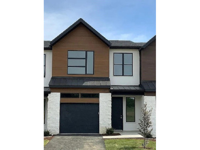 New luxury townhome built by Simensen Construction in Crossroads on Lakeview Golf Course in Virginia - for sale on GolfHomes.com, golf home, golf lot