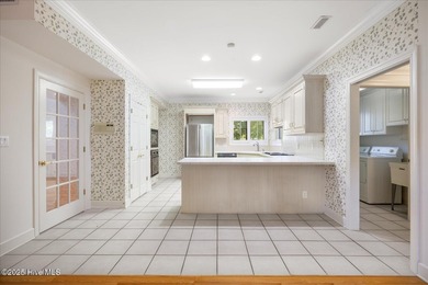 North Shore beauty! Golf and beach and boating! Country Club to on North Shore Country Club in North Carolina - for sale on GolfHomes.com, golf home, golf lot