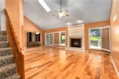 Welcome to 633 NE Saint Andrews Circle -- a beautifully on Lakewood Oaks Golf Club, Ltd. in Missouri - for sale on GolfHomes.com, golf home, golf lot