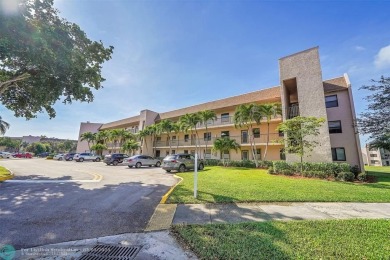 Totally remodeled 2/2 condo from top to bottom in Sunrise Lakes on Sunrise Lakes Phase IV Golf Course in Florida - for sale on GolfHomes.com, golf home, golf lot