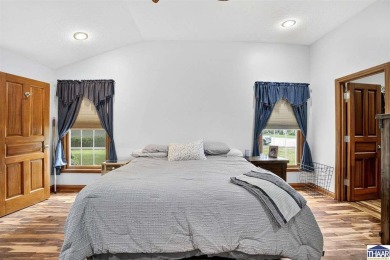 Welcome to 5537 Idle Creek Ct-- 2552 square feet of living space on Idle Creek Golf Course in Indiana - for sale on GolfHomes.com, golf home, golf lot