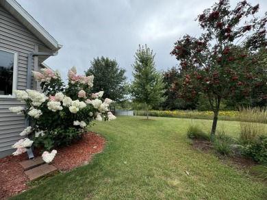 Custom built country home offers elegance & functionality on an on Glen Cairn Golf Club in Wisconsin - for sale on GolfHomes.com, golf home, golf lot