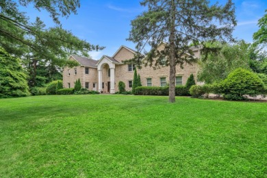La Isabella A Gracious 2 Acre Estate In Prestigious Upper on Brookville Country Club in New York - for sale on GolfHomes.com, golf home, golf lot
