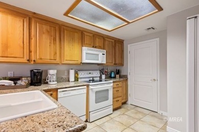 This FULLY FURNISHED AND ACCESSORIZED main level condo is on Wolf Creek At Paradise Canyon in Nevada - for sale on GolfHomes.com, golf home, golf lot