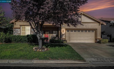 Open House Sat. 10/19 12-3. This well maintained home is on Brentwood Golf Club in California - for sale on GolfHomes.com, golf home, golf lot