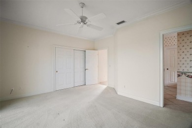 Lakefront home in the desirable Country Club of Mount Dora! on Country Club of Mount Dora in Florida - for sale on GolfHomes.com, golf home, golf lot