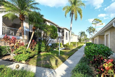 Welcome to Heritage Oaks Golf & Country Club! This beautifully on Heritage Oaks Golf and Country Club in Florida - for sale on GolfHomes.com, golf home, golf lot