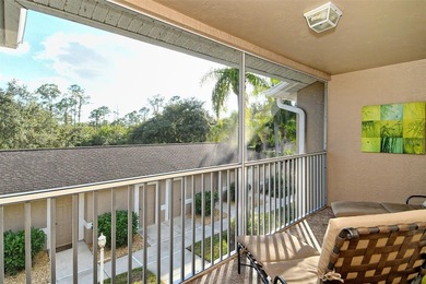 Welcome to Heritage Oaks Golf & Country Club! This beautifully on Heritage Oaks Golf and Country Club in Florida - for sale on GolfHomes.com, golf home, golf lot