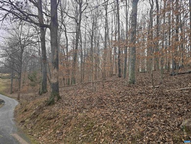 Rare opportunity to own 3.73 acres fronting on the golf course on Lake Monticello Golf Course in Virginia - for sale on GolfHomes.com, golf home, golf lot