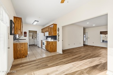 Move In Ready-Condo 3BR/2BA-Basement on Mouse Creek Golf Course on Rock Springs Golf Course in Tennessee - for sale on GolfHomes.com, golf home, golf lot