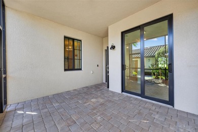 LOCATION, LOCATION, LOCATION!
Welcome to the highly on Lakewood National Golf Club in Florida - for sale on GolfHomes.com, golf home, golf lot