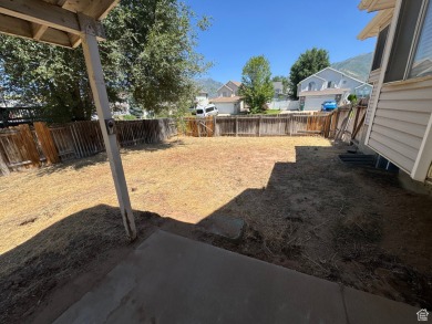 Fantastic value in Layton! This multi-level home offers 3 on Sun Hills Golf Course in Utah - for sale on GolfHomes.com, golf home, golf lot