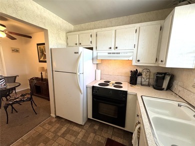 Welcome to this one bedroom condo in popular Ironwood Golfing on Pinebrook/Ironwood Golf Course in Florida - for sale on GolfHomes.com, golf home, golf lot