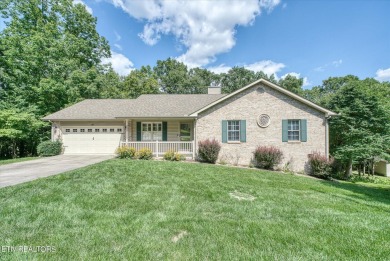 Move in ready Ranch home with 1820 square feet, 3 bedroom, 2 on Druid Hills Golf Club in Tennessee - for sale on GolfHomes.com, golf home, golf lot