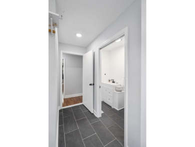 At 101 Vivion Drive, you will find a delightful 3-4 bedroom home on Houndslake Country Club in South Carolina - for sale on GolfHomes.com, golf home, golf lot