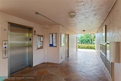 Beautiful 1-bedroom, 1-bathroom apartment located in the on Sunrise Lakes Phase IV Golf Course in Florida - for sale on GolfHomes.com, golf home, golf lot