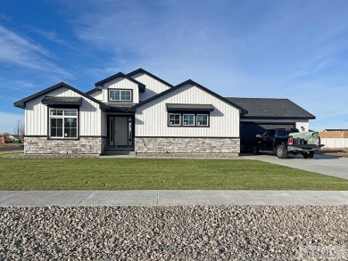 COMPLETED, BRAND NEW 3200+ SQ FT HOME SITS ON CORNER LOT! Great on Blackfoot Municipal Golf Course in Idaho - for sale on GolfHomes.com, golf home, golf lot