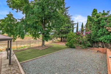 Amazing Centennial Golf Course views span the entire back of on Centennial Golf Club in Oregon - for sale on GolfHomes.com, golf home, golf lot