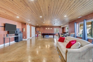 Now is the time to get moving! So, get out your checklist and on Murray Parkway Golf Course in Utah - for sale on GolfHomes.com, golf home, golf lot