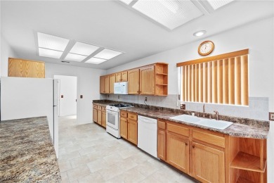Welcome to easy living in the heart of Sun City Summerlin! This on Highland Falls Golf Club in Nevada - for sale on GolfHomes.com, golf home, golf lot
