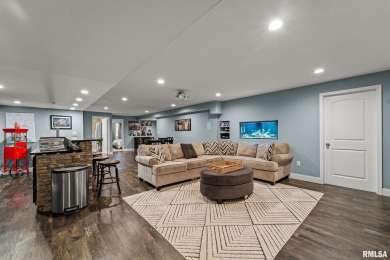 Stunning 4-Bedroom ranch home in Piper Glen subdivision with an on Piper Glen Golf Club in Illinois - for sale on GolfHomes.com, golf home, golf lot