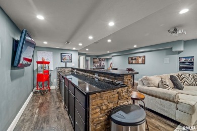 Stunning 4-Bedroom ranch home in Piper Glen subdivision with an on Piper Glen Golf Club in Illinois - for sale on GolfHomes.com, golf home, golf lot
