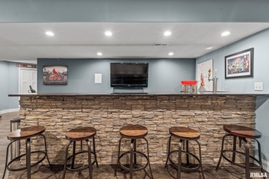 Stunning 4-Bedroom ranch home in Piper Glen subdivision with an on Piper Glen Golf Club in Illinois - for sale on GolfHomes.com, golf home, golf lot