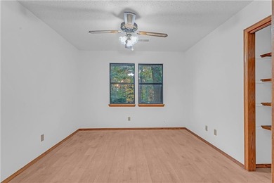 Back on the market through no fault of the Seller! Seller now on Bella Vista Country Club and Golf Course in Arkansas - for sale on GolfHomes.com, golf home, golf lot