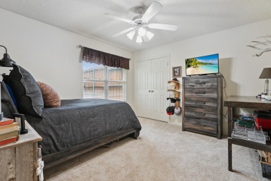 This charming 3-bedroom, 2-bathroom home is perfectly situated on Hillcrest Country Club in Texas - for sale on GolfHomes.com, golf home, golf lot