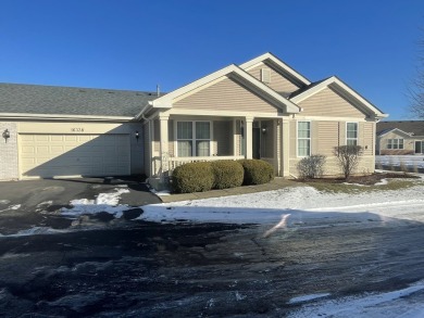 2 bedroom & 2 bath ranch townhome in desirable Carillon Lakes on Carillon Lakes 3 Hole Course in Illinois - for sale on GolfHomes.com, golf home, golf lot